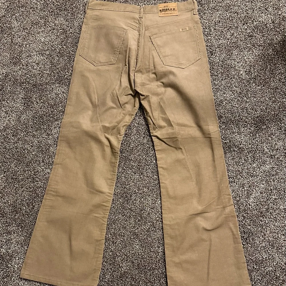 New with tags Vintage 1970’s Montgomery 1972 Tan Corduroy Pants 33 X 30 - Picture 2 of 8